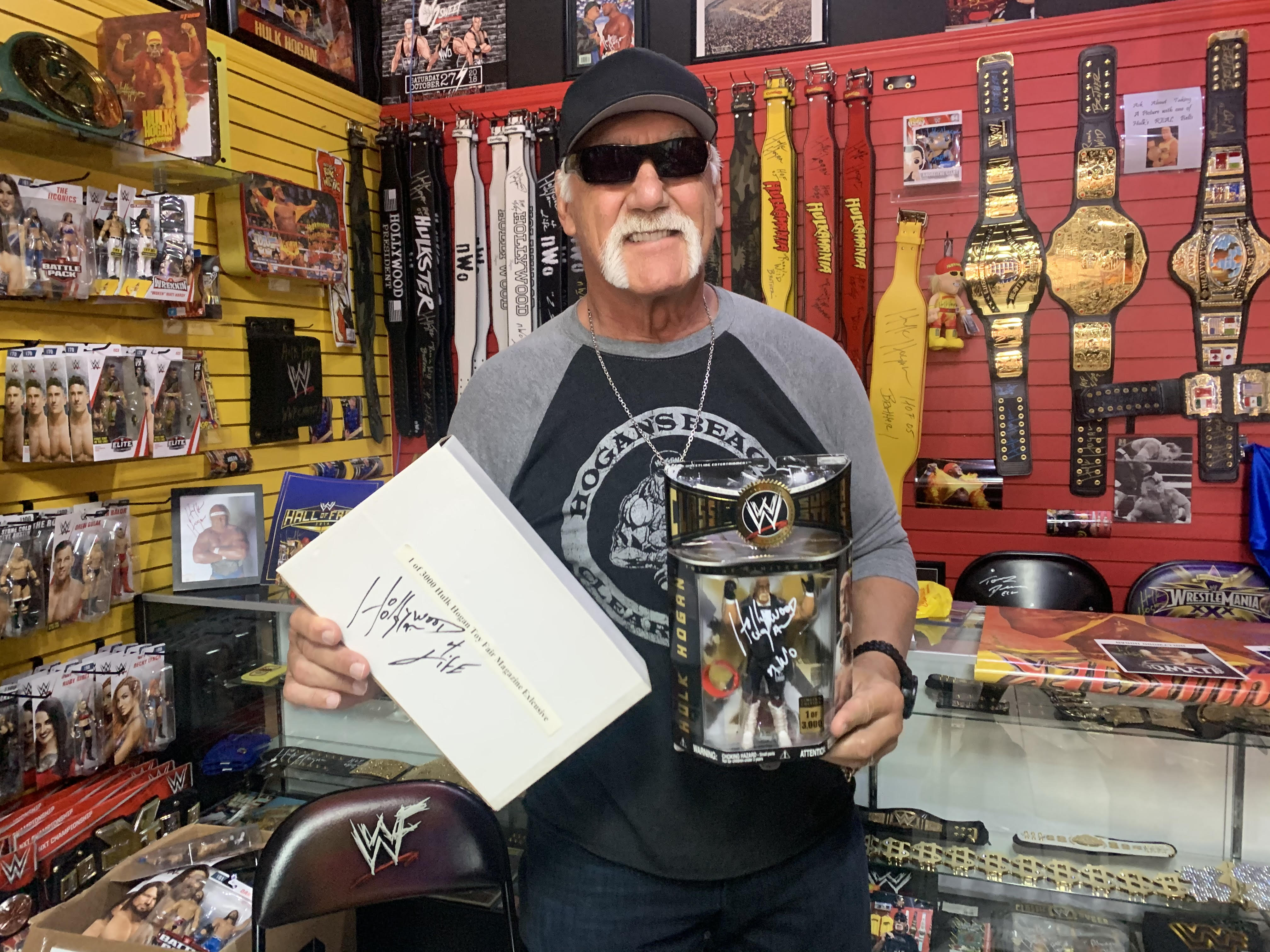 Signed WWE Classic Super Stars nWo Hulk Hogan Action Figure “Perfect Condition” - Image 2
