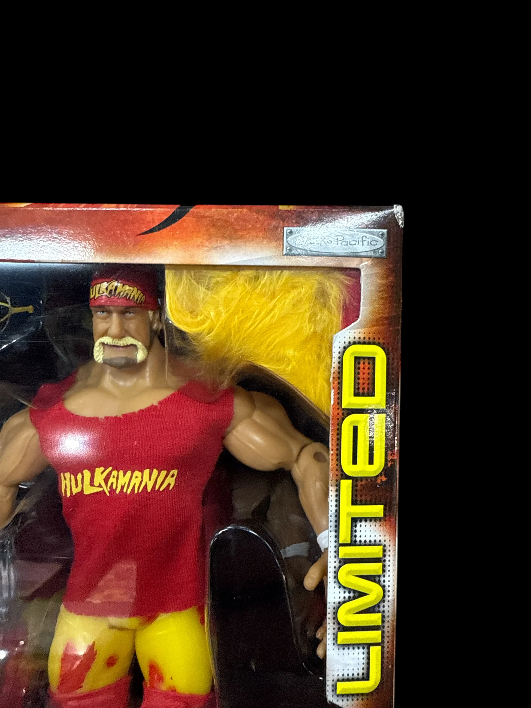 WWE 1 of 3000 Shawn Michaels VS Hulk Hogan Limited Edition Exclusive Unsigned Action Figure - Image 6