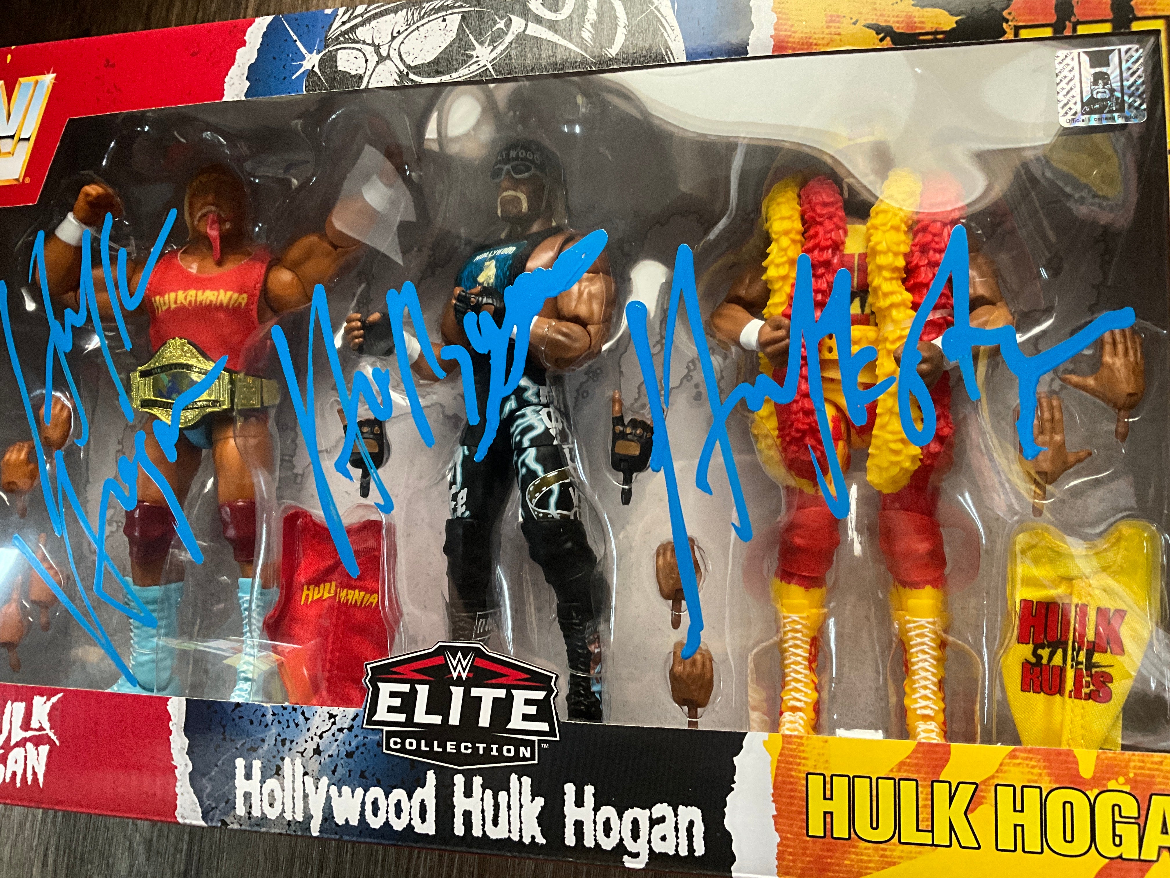 Signed WWE Elite Collection Hulkamania 40th Anniversary Action Figure Set 3pk Signed THREE Times - Image 2